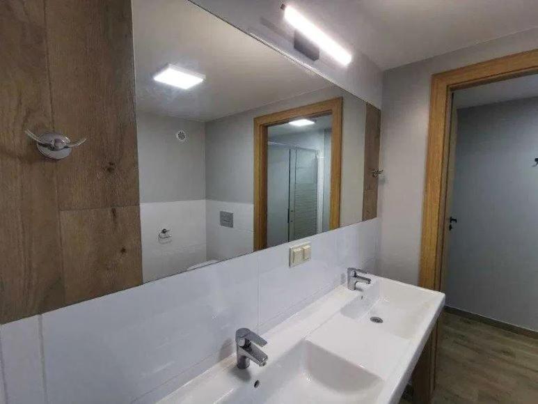 Tanie Noclegi, Kwatery, Pokoje Do Wynajecia , Targi Kielce Exterior photo
